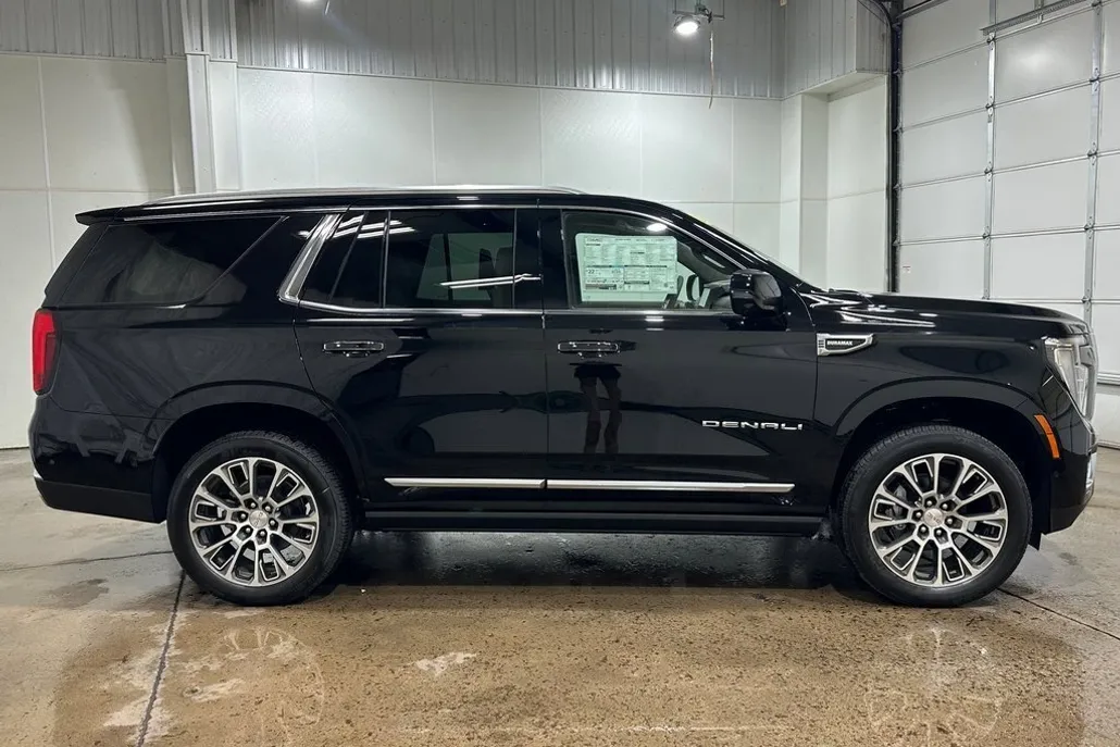 2025 Gmc Yukon Denali photo 1