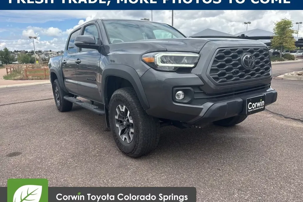 2022 Toyota Tacoma TRD V6 photo 1