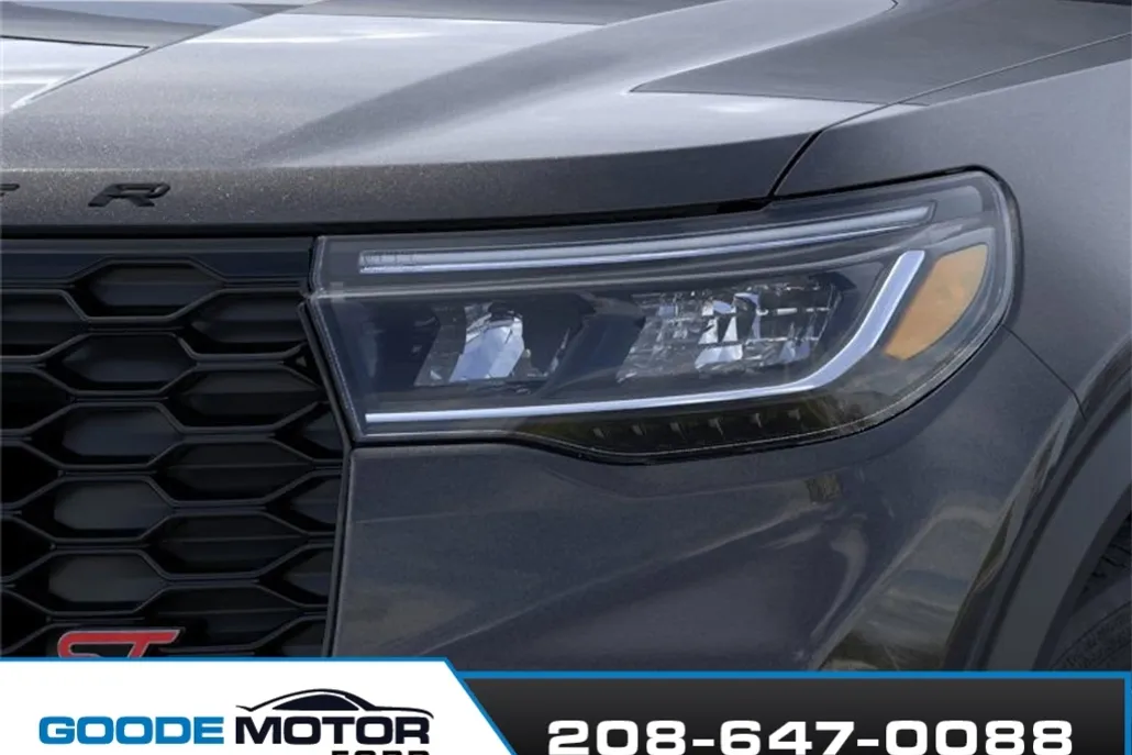 2025 Ford Explorer ST photo 1
