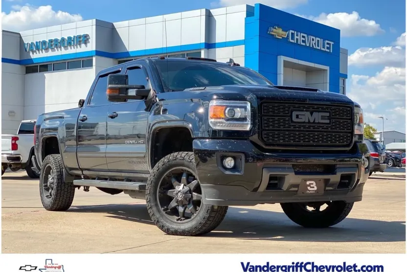2018 Gmc Sierra 2500 HD Denali photo 1