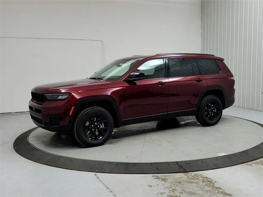 2025 Jeep Grand Cherokee Altitude X photo 2