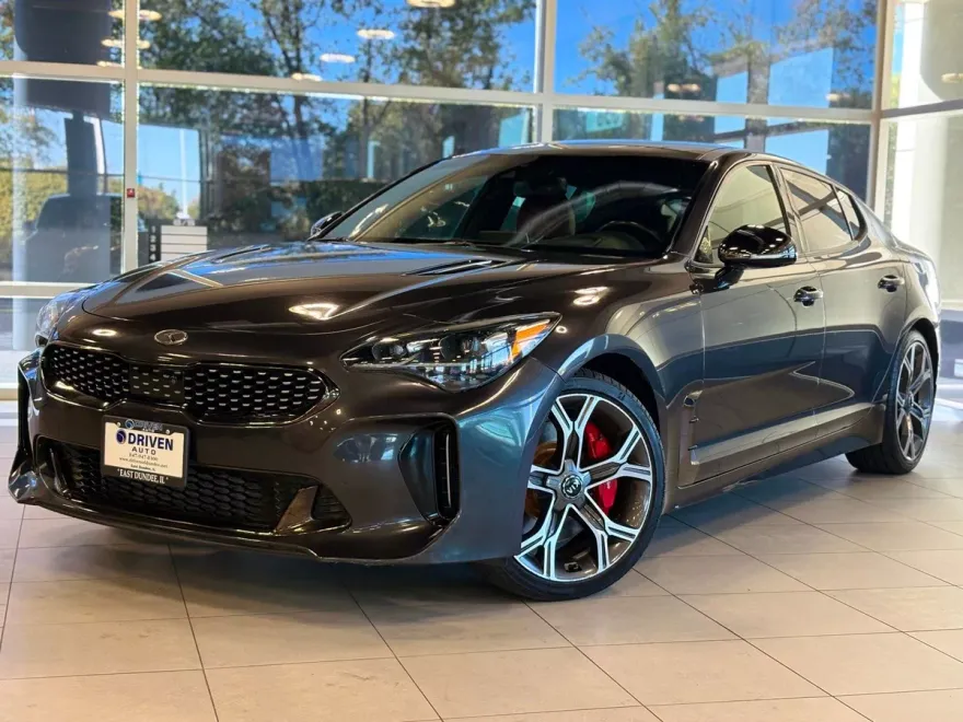 2021 Kia Stinger GT2 photo 1