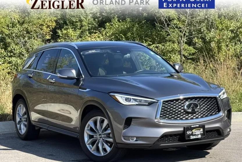 2021 Infiniti QX50 Luxe photo 1
