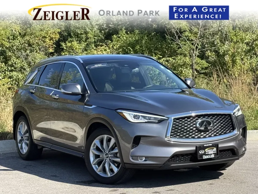 2021 Infiniti QX50 Luxe photo 1