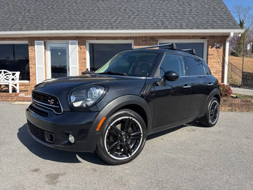 2016 Mini Countryman S photo 1