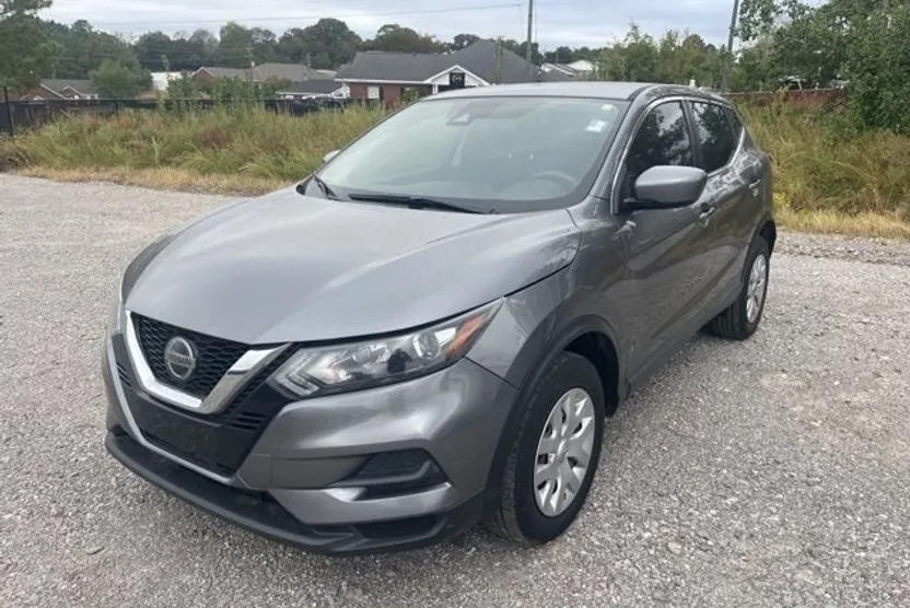 2020 Nissan Rogue Sport S photo 1