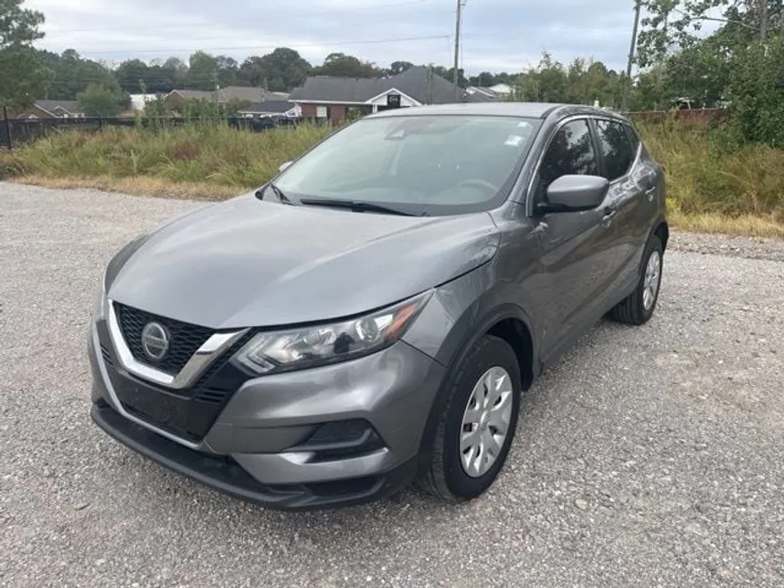 2020 Nissan Rogue Sport S photo 1