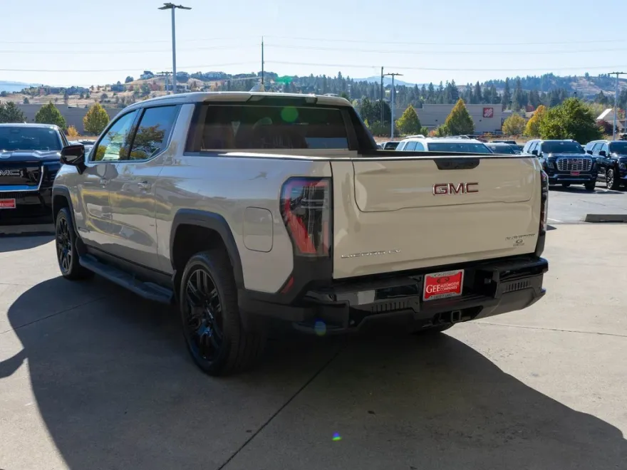 2026 Gmc Sierra Elevation photo 1