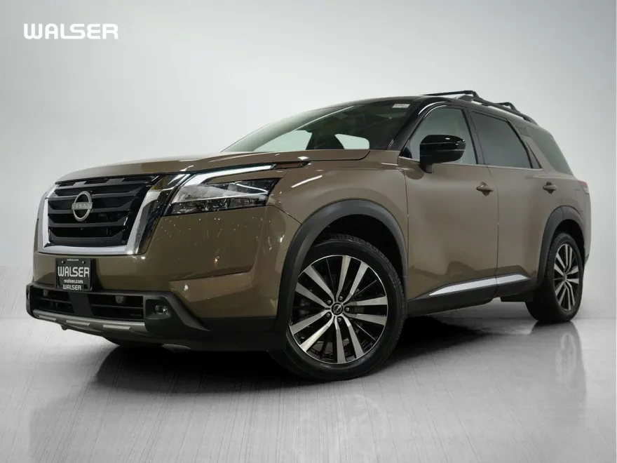 2023 Nissan Pathfinder Platinum photo 1