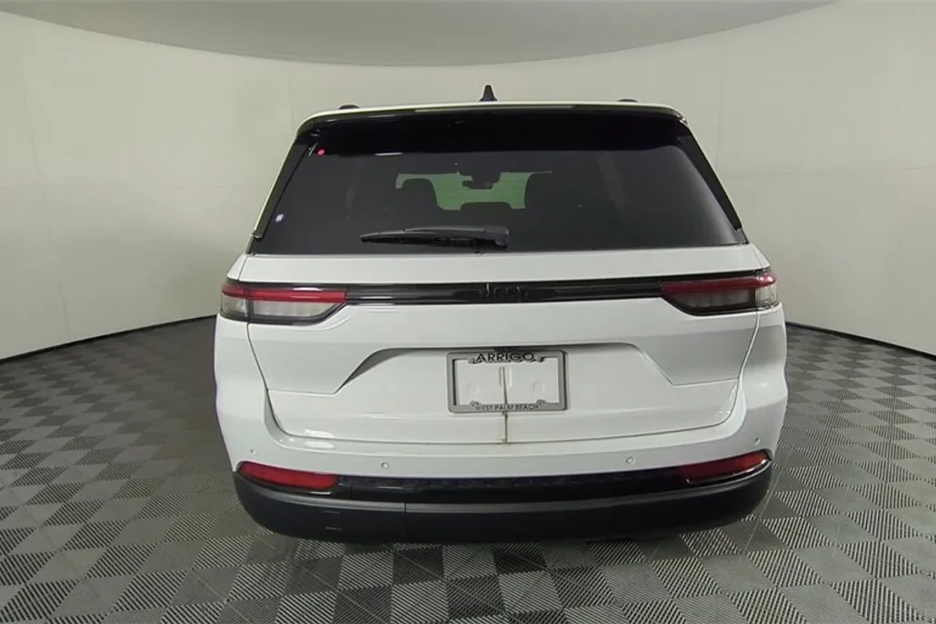 2025 Jeep Grand Cherokee Altitude X photo 1