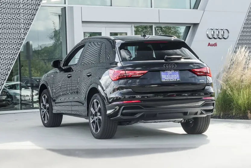 2025 Audi Q3 S line Premium Plus photo 1