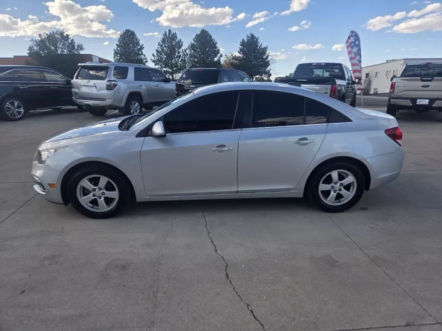 2016 Chevrolet Cruze photo 1