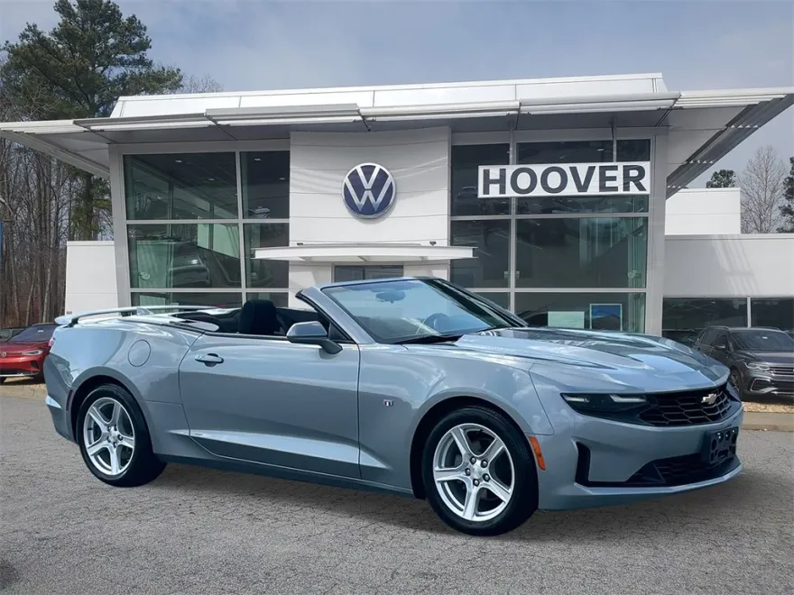2023 Chevrolet Camaro 1LT photo 1