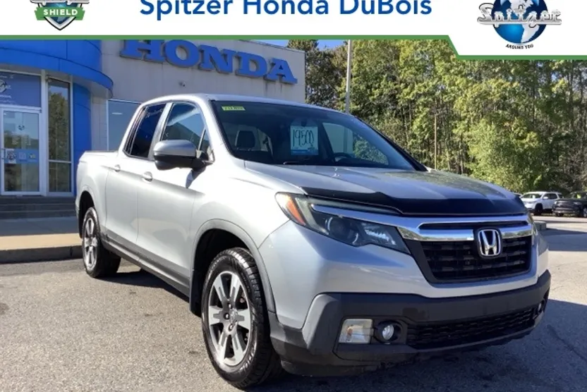 2017 Honda Ridgeline RTL-T photo 1