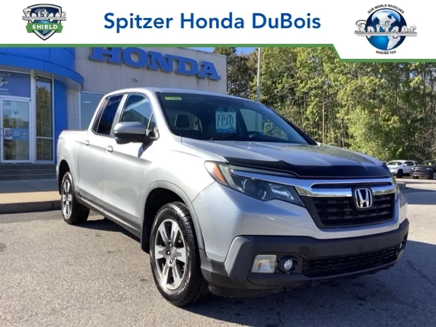 2017 Honda Ridgeline RTL-T photo 1