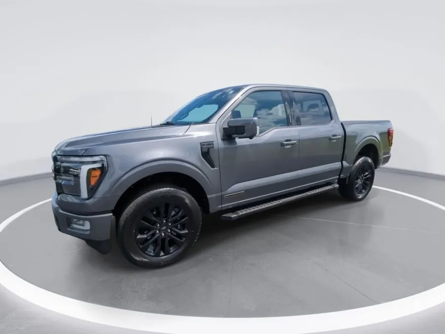 2024 Ford F-150 Lariat photo 1