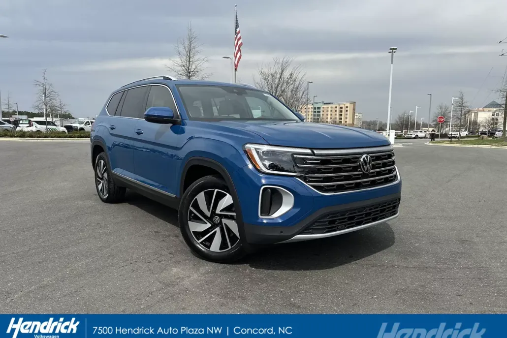 2025 Volkswagen Atlas SEL photo 1