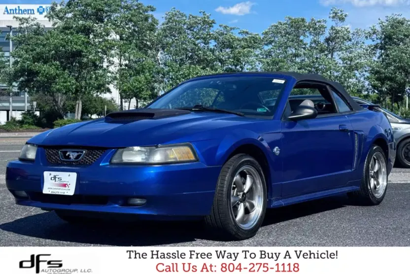 2004 Ford Mustang GT photo 1