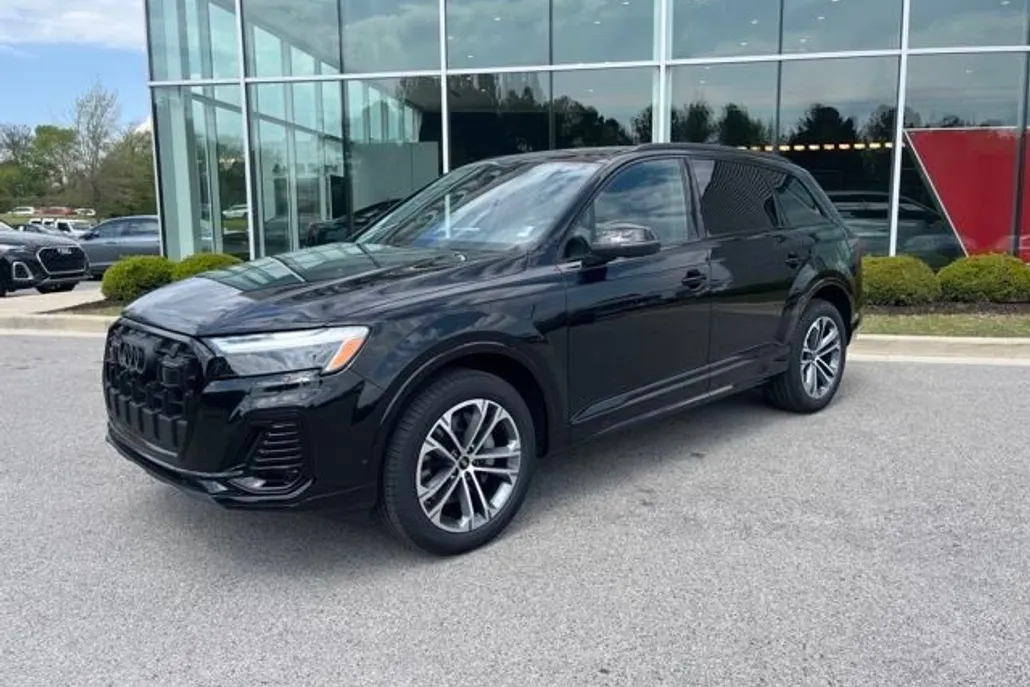 2025 Audi Q7 45 Premium photo 1