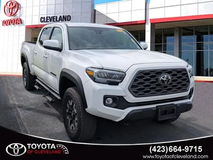 2022 Toyota Tacoma TRD Off-Road V6 photo 1