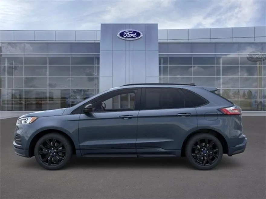 2024 Ford Edge SE photo 1