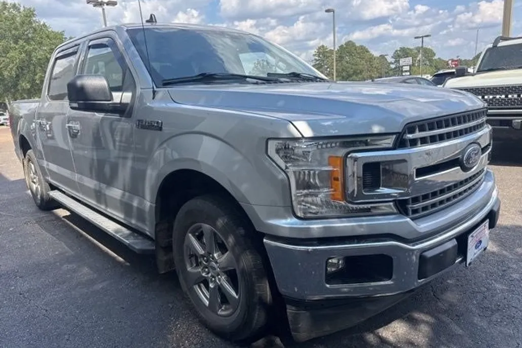 2020 Ford F-150 XLT photo 1