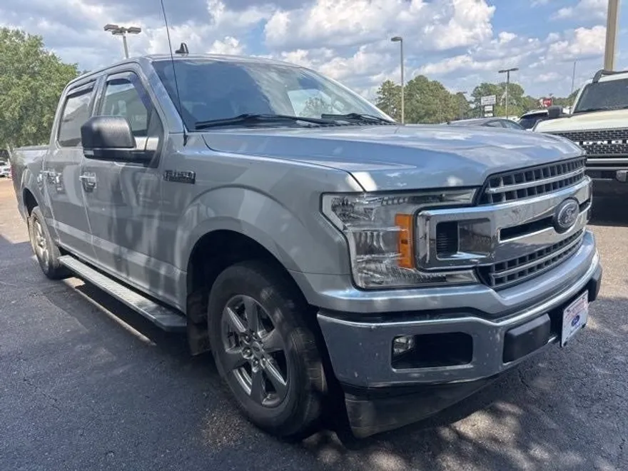 2020 Ford F-150 XLT photo 1