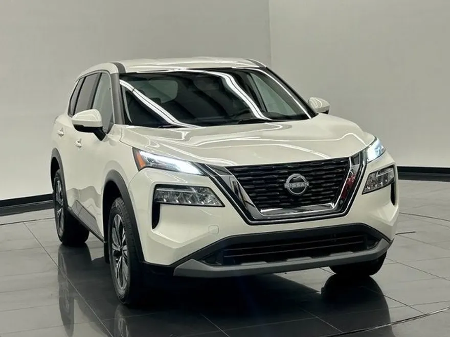 2023 Nissan Rogue SV photo 1