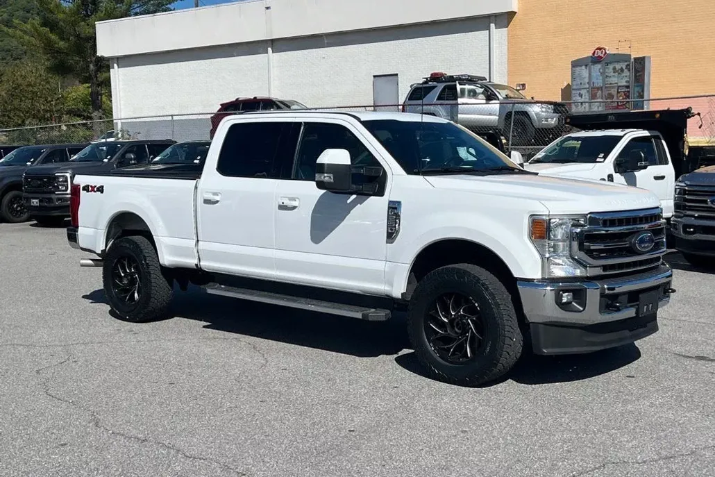 2022 Ford F-250 Lariat photo 1