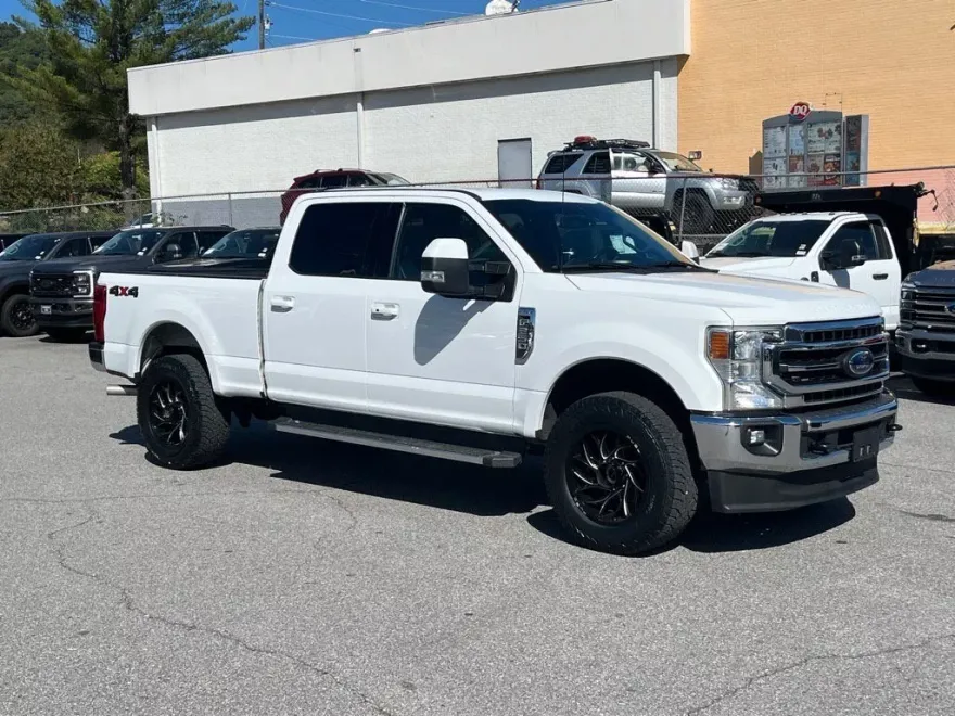 2022 Ford F-250 Lariat photo 1
