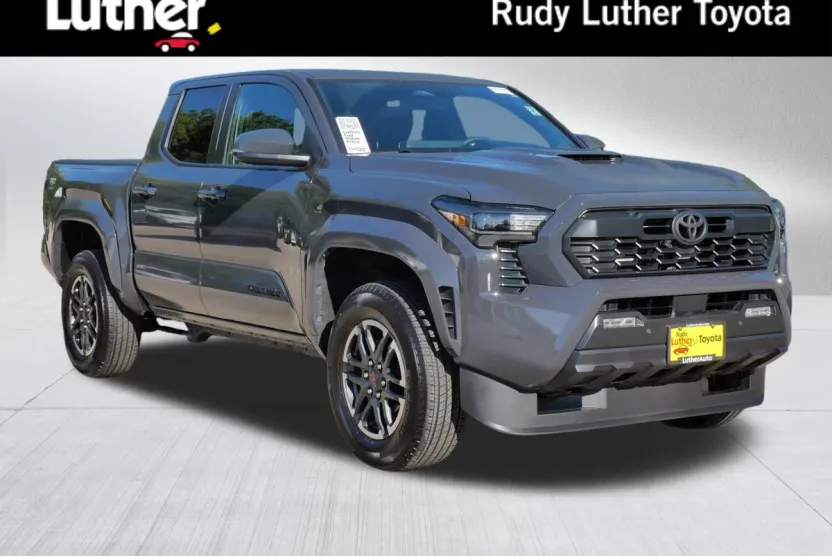 2025 Toyota Tacoma TRD Sport 4x4 photo 1