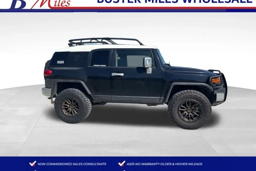 2011 Toyota FJ Cruiser Base photo 1