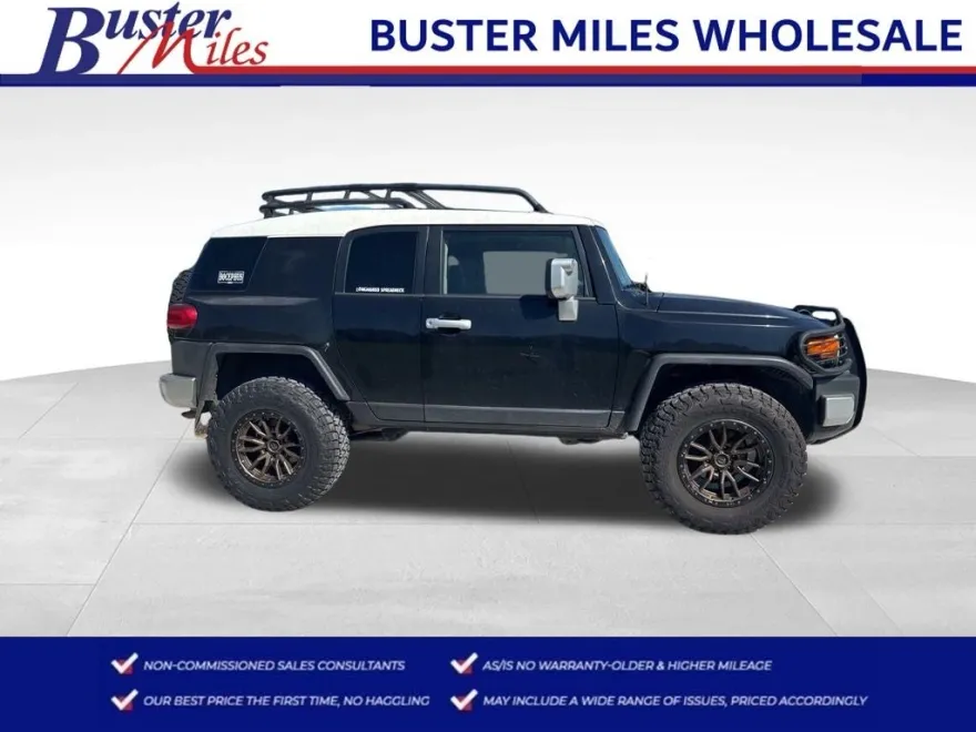 2011 Toyota FJ Cruiser Base photo 1