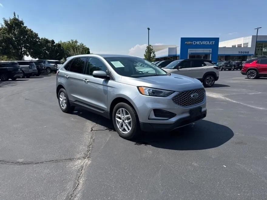 2024 Ford Edge SEL photo 1