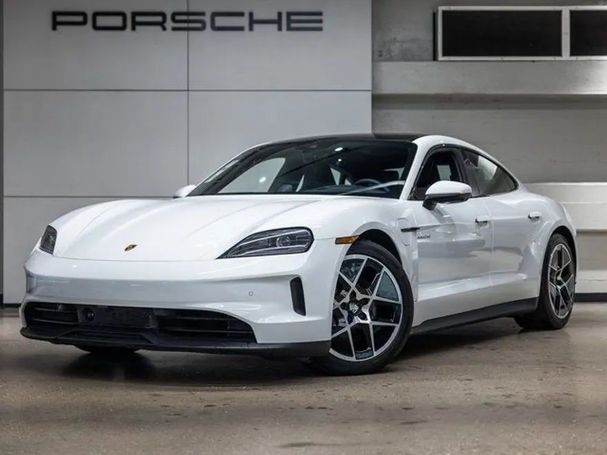 2025 Porsche Taycan photo 1