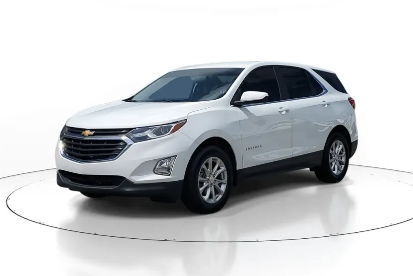 2021 Chevrolet Equinox LT photo 1