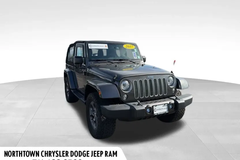 2017 Jeep Wrangler Sahara photo 1