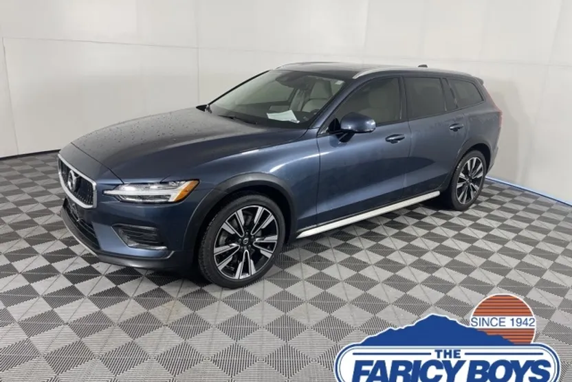 2020 Volvo V60 Cross Country T5 AWD photo 1