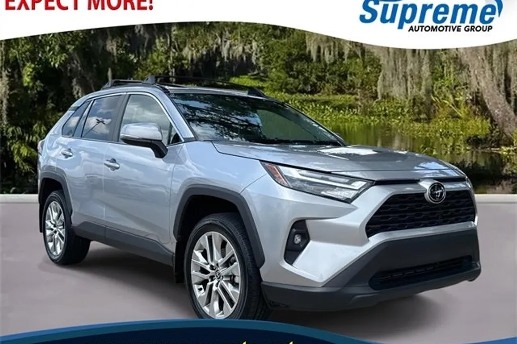 2024 Toyota RAV4 XLE Premium photo 1
