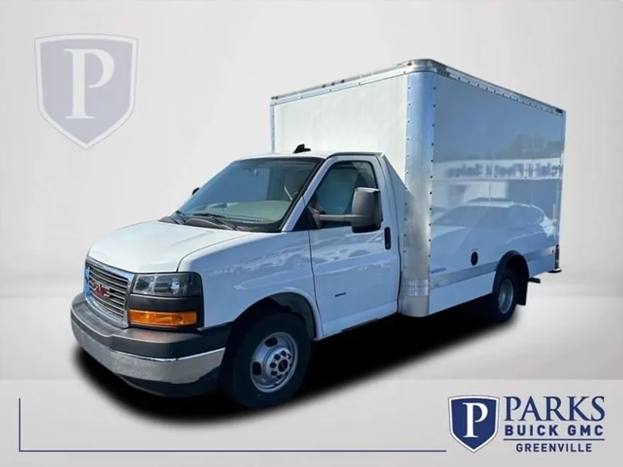 2024 Gmc Savana Cutaway 3500 photo 1