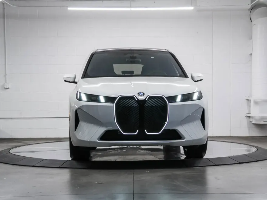 2026 Bmw iX photo 1