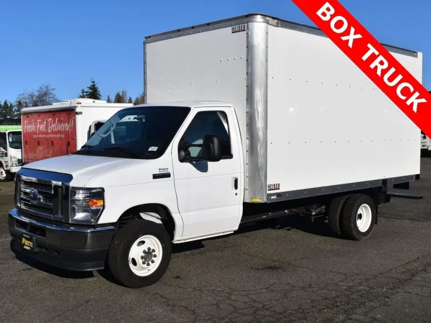 2024 Ford E-450 photo 1