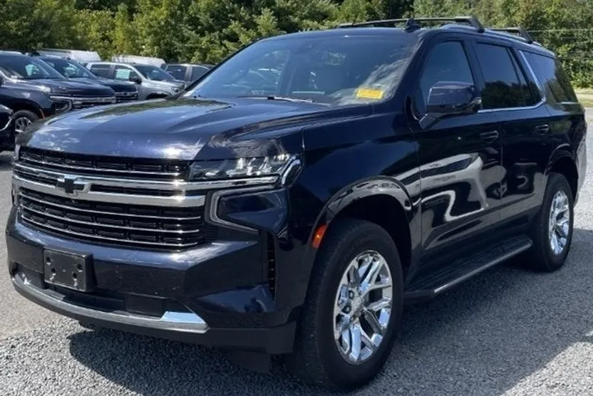 2022 Chevrolet Tahoe LT photo 1