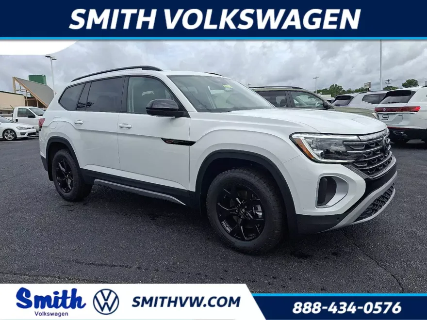 2025 Volkswagen Atlas Peak Edition SE photo 1