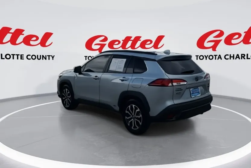 2023 Toyota Corolla Hybrid SE photo 1