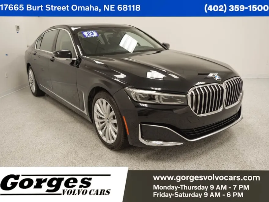 2022 Bmw 740i photo 1