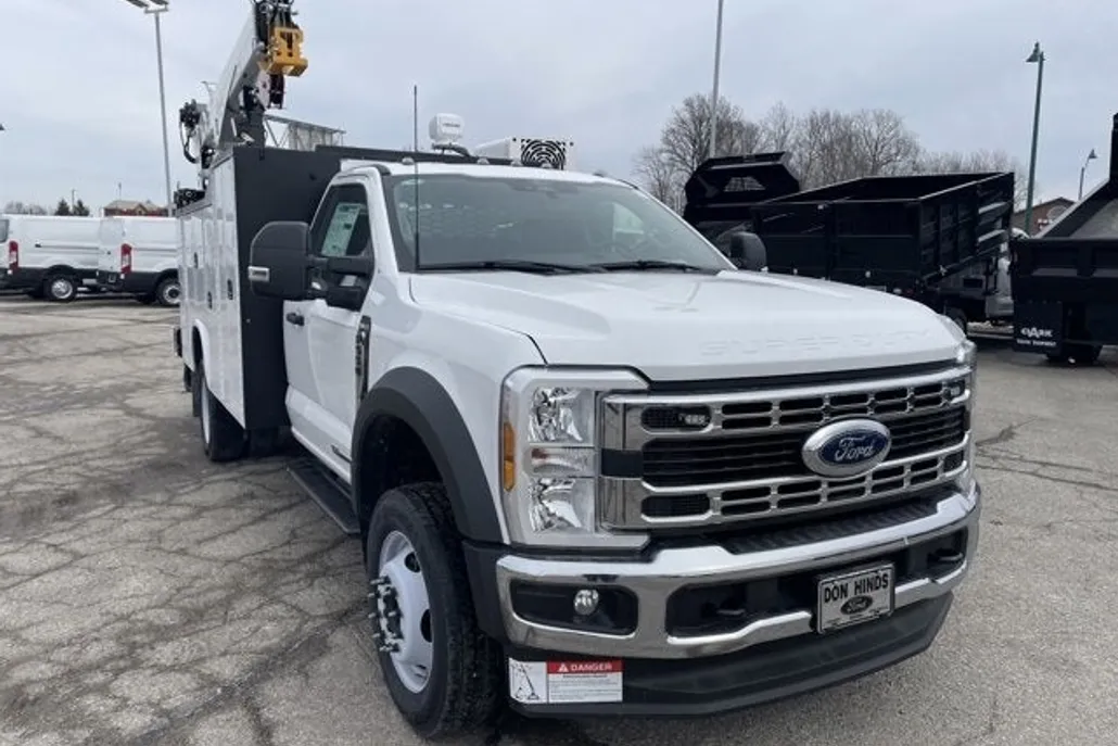2024 Ford F-550 XL photo 1