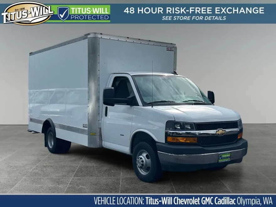 2024 Chevrolet Express 3500 Work Van Cutaway photo 1