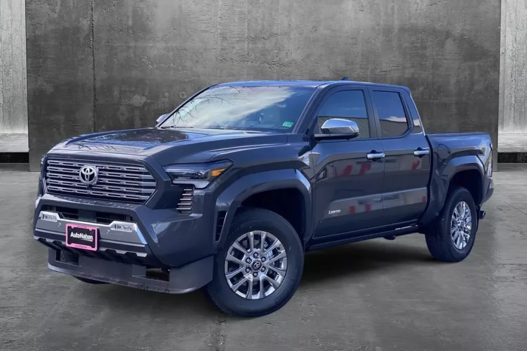 2025 Toyota Tacoma Limited photo 1
