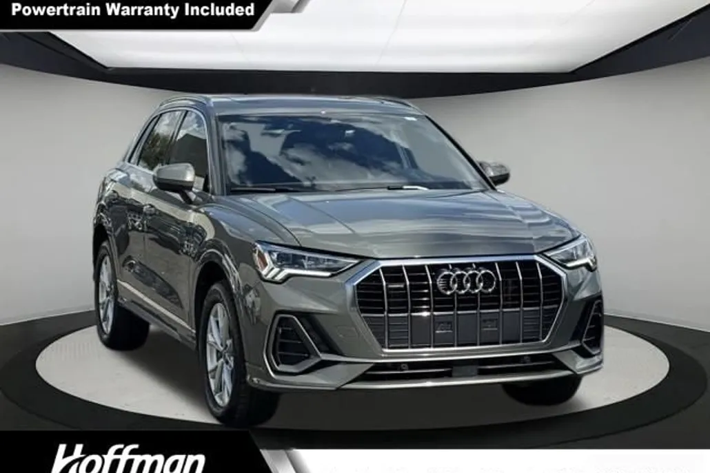 2025 Audi Q3 S line Premium photo 1